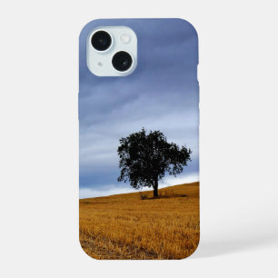 Coque iPhone 15 Arbre dans un champ de blé