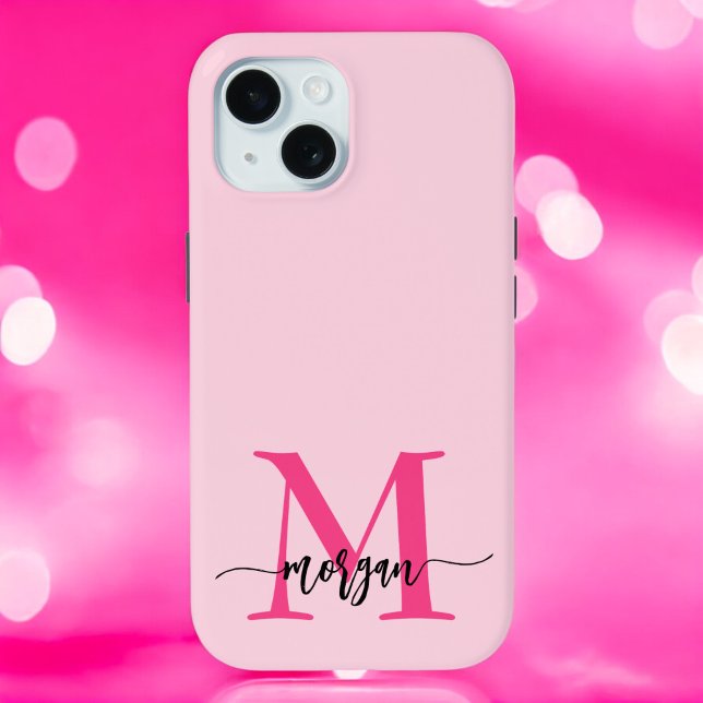 Coque iPhone 15 Chaud rose moderne Script Girl Monogramme Nom (Créateur téléchargé)