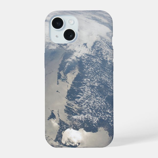 Coque iPhone 15 Éclair sur la côte du Massachusetts. (Verso)