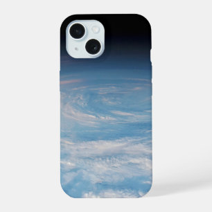Coque iPhone 15 Formation de nuages circulaires au-dessus de l'océ