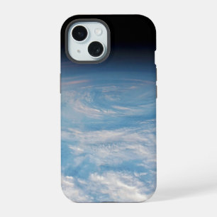 Coque iPhone 15 Formation de nuages circulaires au-dessus de l'océ