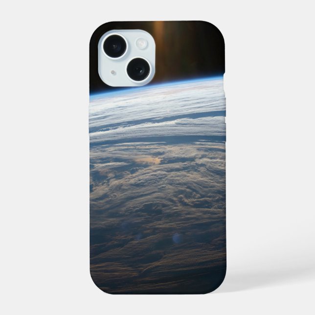 Coque iPhone 15 Formations nuageuses dans le sud de l'océan Indien (Verso)