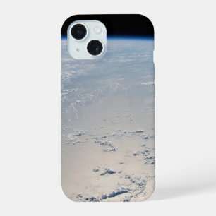 Coque iPhone 15 Formations nuageuses entourant le reflet du soleil