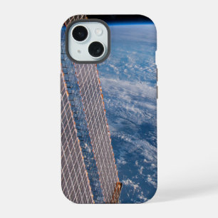 Coque iPhone 15 Mers de Tasman et de Corail couvertes de nuages.