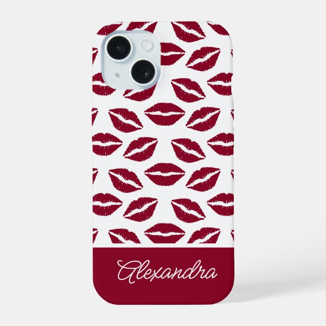 Coque iPhone 15 Nom de script Baisers de rouge à lèvres rouge mign (Verso)