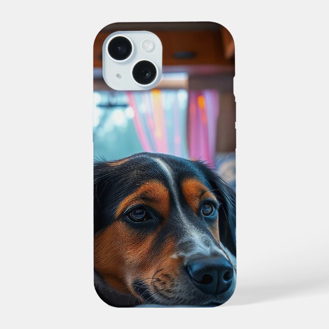 Coque iPhone 15 Nom : Rêves de Chien Endormi (Verso)
