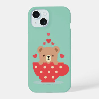 Coque iPhone 15 Ours adorable dans une tasse à thé avec des cœurs