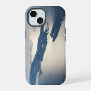 Coque iPhone 15 Panorama depuis l'espace mettant en évidence le dé