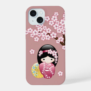 Coque iPhone 15 Poupée Kokeshi Printemps - Cute Geisha Japonais en