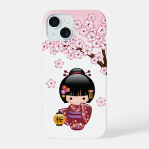 Coque iPhone 15 Poupée Kokeshi Sakura - Jolie Fille Geisha Japonai