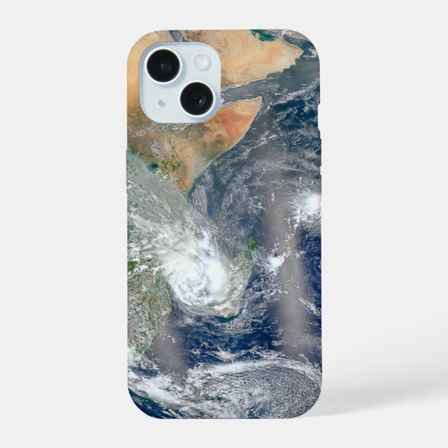 Coque iPhone 15 Terre complète montrant l'hémisphère oriental. (Verso)