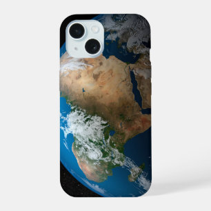 Coque iPhone 15 Terre entière montrant des nuages simulés au-dessu