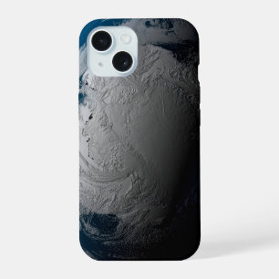 Coque iPhone 15 Terre pleine montrant des nuages simulés au-dessus