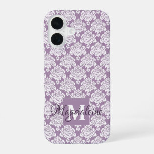 Coque iPhone 16 Blanc Damask Dusty Purple Monogramme & Nom Joli
