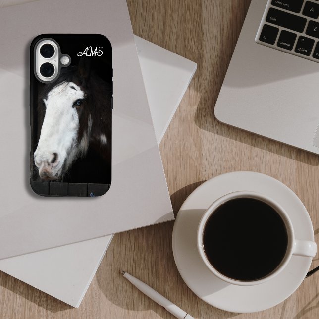 Coque iPhone 16 Cheval Brun aux Yeux Bleus Monogramme (Beautiful horse photo phone case )