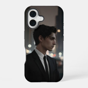 Coque iPhone 16 Homme Mystérieux en Costume la Nuit – Urbain Ciném