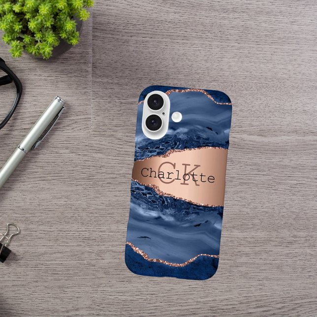 Coque iPhone 16 Marbre bleu rose or nom monogramme (Créateur téléchargé)
