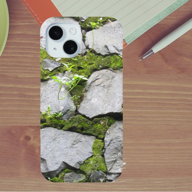 Coque iPhone 16 Mossy Rock Wall (Créateur téléchargé)