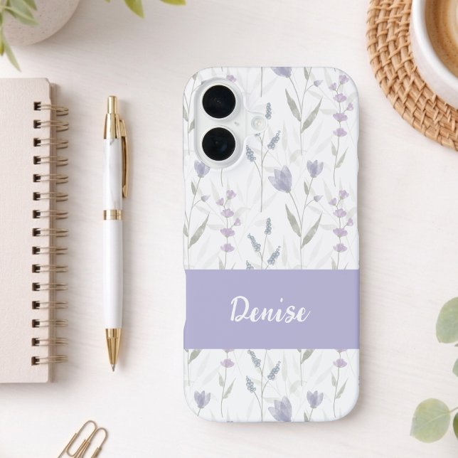 Coque iPhone 16 Nom de fleur sauvage aquarelle bleu violet (Créateur téléchargé)