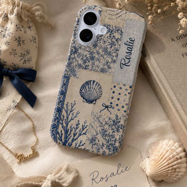 Coque iPhone 16 Patchwork personnalisé de coquillages côtiers  (Créateur téléchargé)