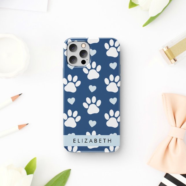 Coque iPhone 16 Pattes de chien, Pattes blanches, Cœurs bleus, Vot (Créateur téléchargé)
