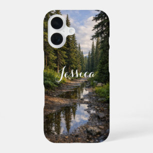 Coque iPhone 16 Paysage de chemin forestier pluvieux Personnalisé