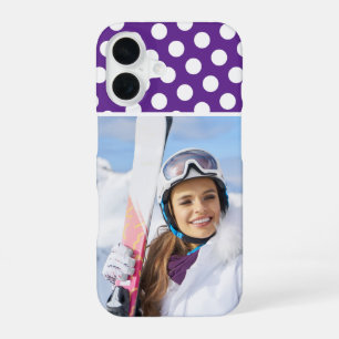 Coque iPhone 16 Photo de sport d'hiver Royal Purple White à pois