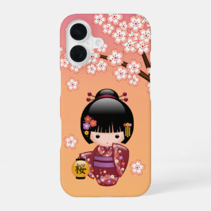 Coque iPhone 16 Poupée Kokeshi Sakura - Fille Geisha sur Pêche