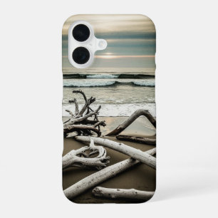 Coque iPhone 16 Rivage Bois Flotté Vintage