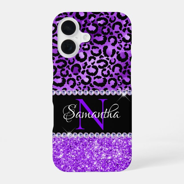 Coque iPhone 16 Taches de léopard noir et violet Glam Monogramme (Verso)