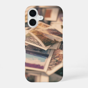Coque iPhone 16 Tas de photographies anciennes