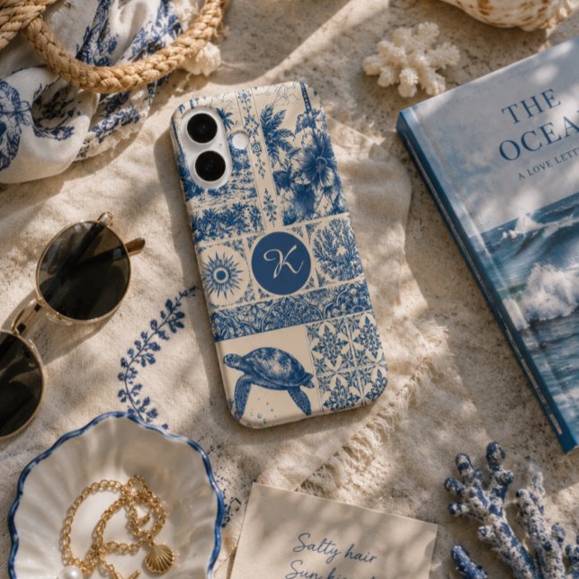 Coque iPhone 16 Tortue de mer Monogramme côtier  (Créateur téléchargé)