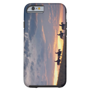 Coque iPhone 6 Tough Cavaliers de Horseback au coucher du soleil 2