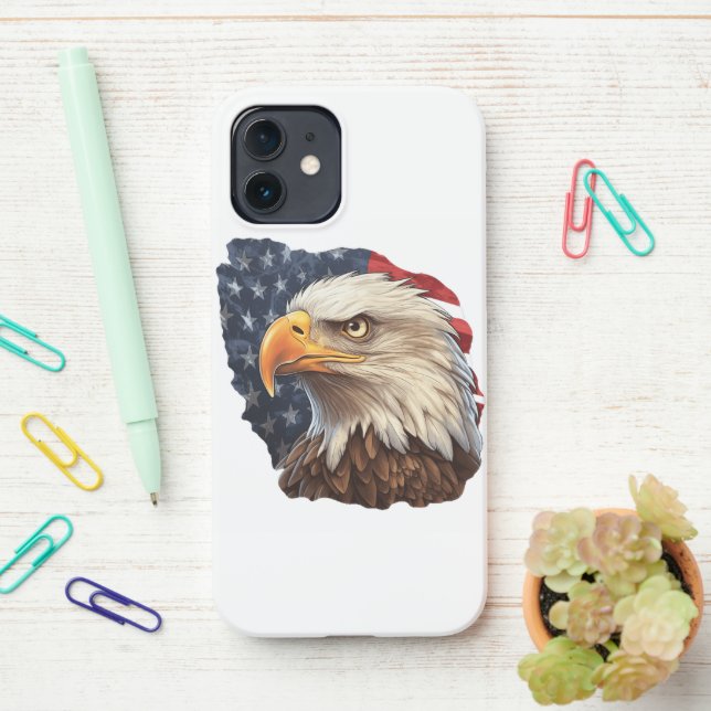 Coque iPhone Aigle à drapeau américain (Sur le bureau)