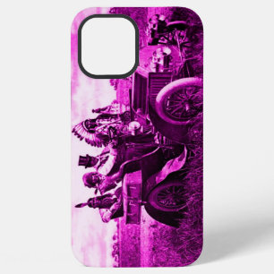 COQUE iPhone 12 PRO MAX APACHES ET GERONIMO CONDUISANT UNE VOITURE À PINK