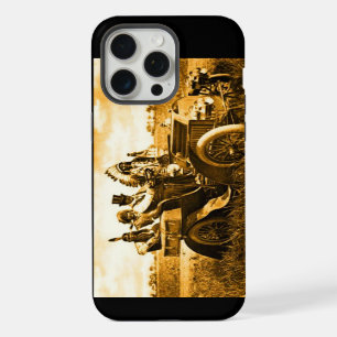 COQUE iPhone 15 PRO MAX APACHES ET GERONIMO CONDUISANT UNE VOITURE AUTOMOB