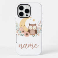Bébé chouette mignon avec lune