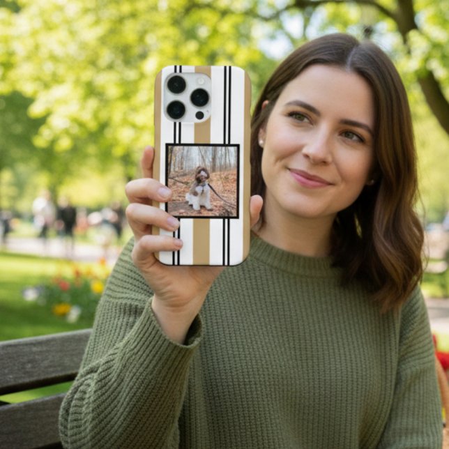 Coque iPhone Black Tan Striped Pet Photo  (Créateur téléchargé)