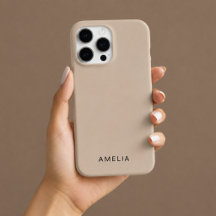 Boîtier iPhone couleur beige avec nom personnalisé