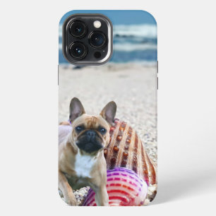 Etui iPhone 13 Pro Max Bouledogue français sur la plage