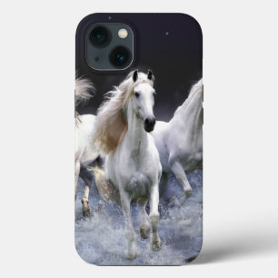 Etui iPhone 13 Chevaux à lancer l'oreiller