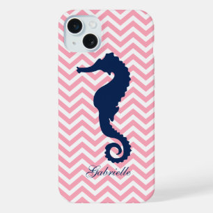 Coque iPhone 15 Plus Chevron bleu sur Chevron rose Motif
