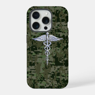 Coque iPhone 15 Pro Chrome Comme Caduceus Symbole sur Camouflage Vert