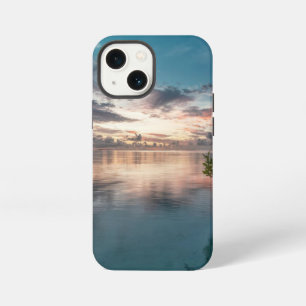Etui iPhone 13 Mini ciel bleu avec des nuages rouges et sombres reflét