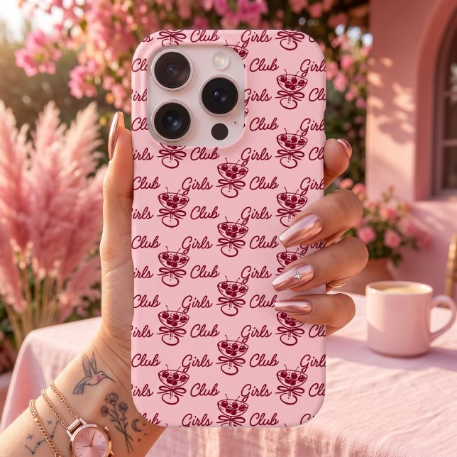 Coque iPhone Club des filles (Créateur téléchargé)
