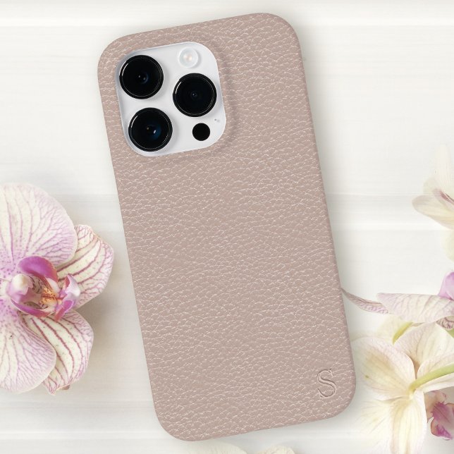 Coque iPhone Cuir Faux Rose Monogram (A pretty blush pink faux leather look phone case with space for your initial)