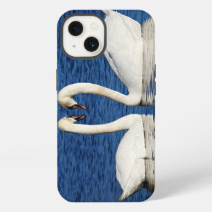 Etui iPhone 13 Deux cygnes blancs forment un signe de cœur