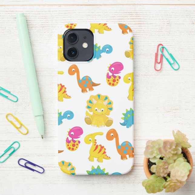 Coque iPhone Dinosaures Mignons, Motif De Dinosaures, Baby Dino (Sur le bureau)