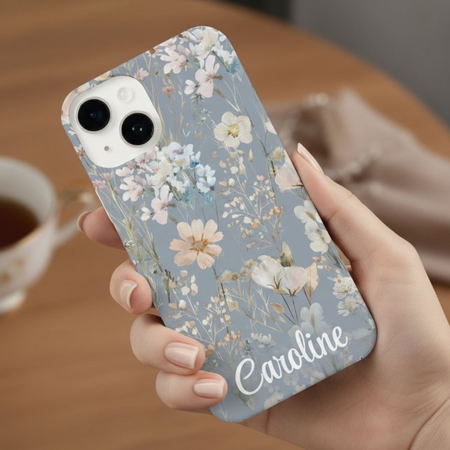 Coque iPhone Dusty Blue Floral Personalized  (Créateur téléchargé)