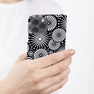 Coque iPhone 15 Pro Éclatement d'étoiles géométriques noir et blanc él